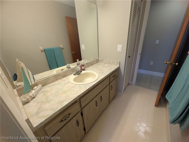 2470 S Lake Letta Drive, Avon Park, FL 33825