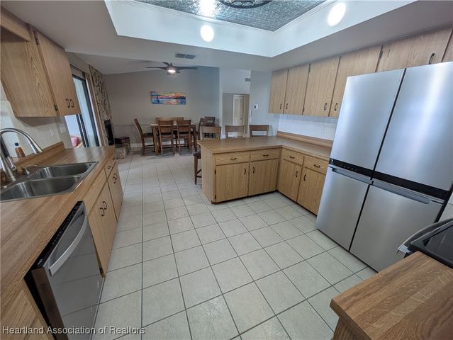 2470 S Lake Letta Drive, Avon Park, FL 33825