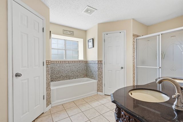8204 Lara Lane, Watauga, TX 76148