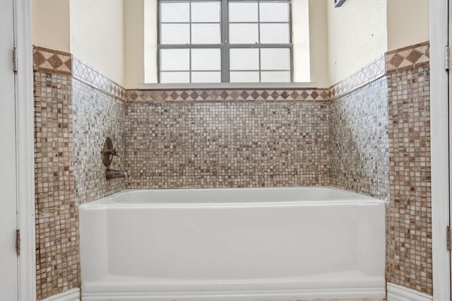 8204 Lara Lane, Watauga, TX 76148