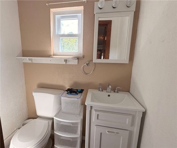 924 Jefferson Rd, Penn Hills, PA 15235