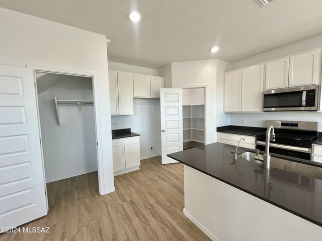 10480 W Rutherford Lane, Marana, AZ 85653