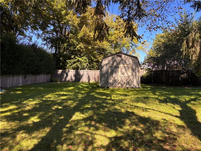 427 Fetzner Road, Greece, NY 14626