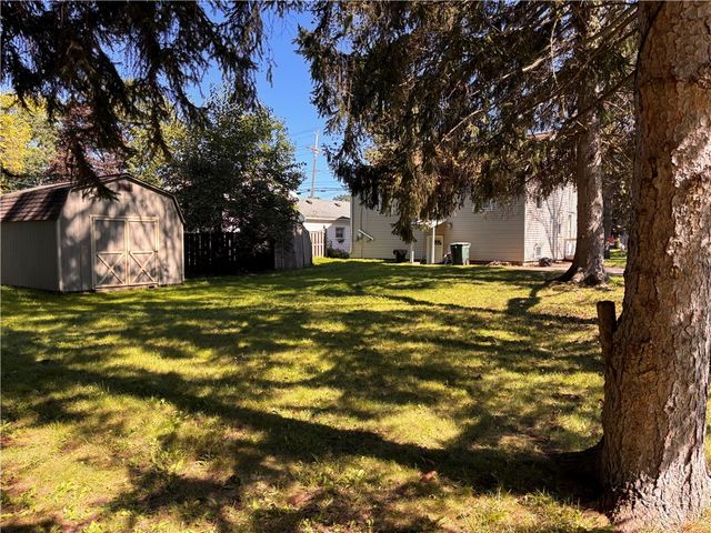427 Fetzner Road, Greece, NY 14626
