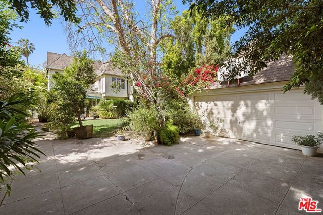 832 S Windsor Boulevard, Los Angeles, CA 90005