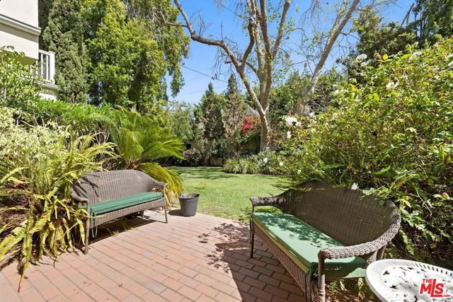 832 S Windsor Boulevard, Los Angeles, CA 90005