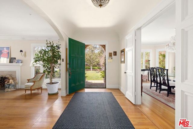 832 S Windsor Boulevard, Los Angeles, CA 90005