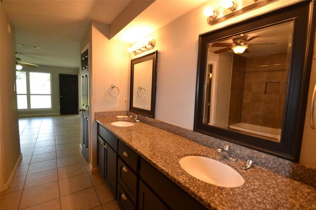 15718 Fox Springs Drive, Houston, TX 77084