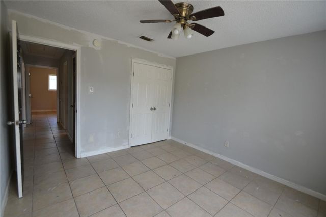 15718 Fox Springs Drive, Houston, TX 77084