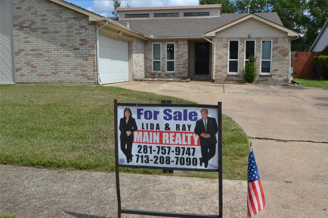 15718 Fox Springs Drive, Houston, TX 77084
