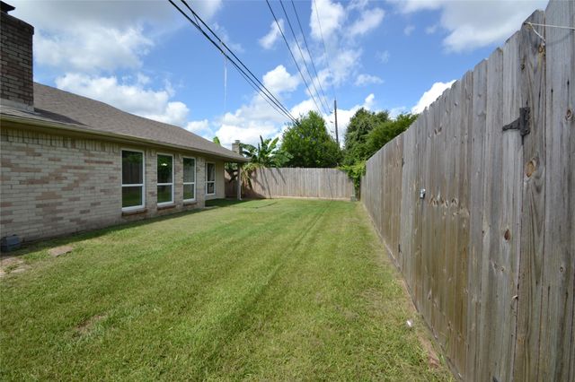 15718 Fox Springs Drive, Houston, TX 77084
