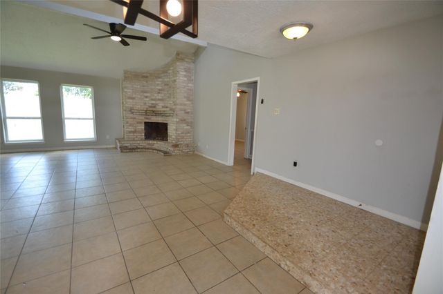 15718 Fox Springs Drive, Houston, TX 77084