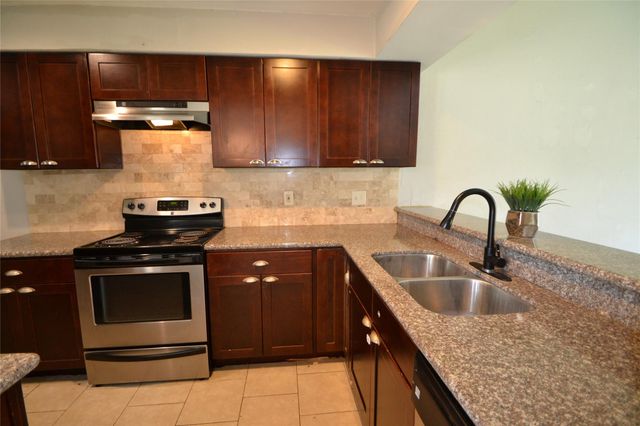 15718 Fox Springs Drive, Houston, TX 77084