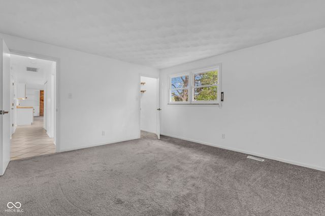 18 Wilson Drive, Carmel, IN 46032