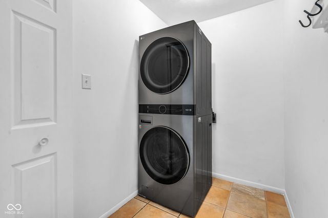 18 Wilson Drive, Carmel, IN 46032