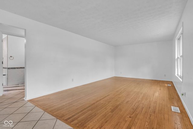 18 Wilson Drive, Carmel, IN 46032