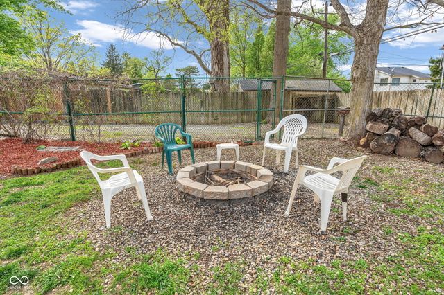 18 Wilson Drive, Carmel, IN 46032