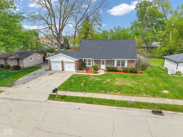 18 Wilson Drive, Carmel, IN 46032