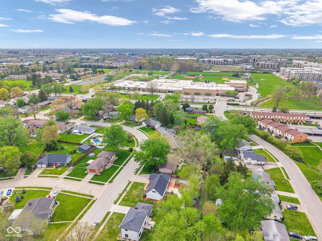 18 Wilson Drive, Carmel, IN 46032