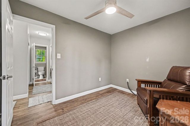 812 Capps Hill Mine Road, Charlotte, NC 28216