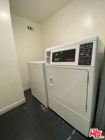 7045 Hawthorn Avenue 203, Los Angeles, CA 90028