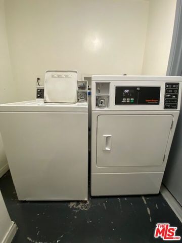 7045 Hawthorn Avenue 203, Los Angeles, CA 90028