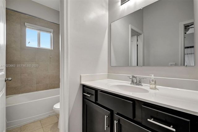 1119 Vermilion Dr, Lake Worth, FL 33461