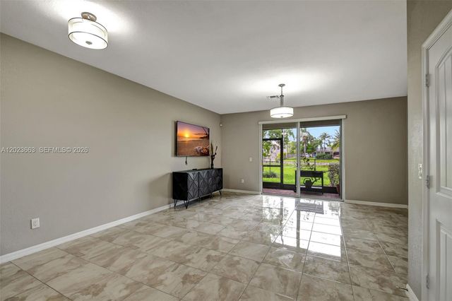1119 Vermilion Dr, Lake Worth, FL 33461