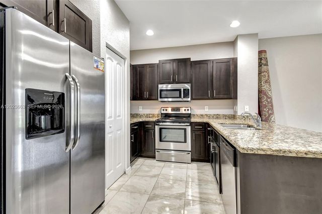 1119 Vermilion Dr, Lake Worth, FL 33461