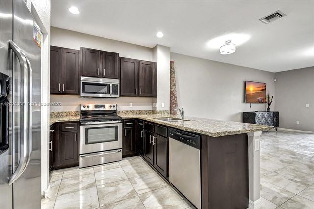 1119 Vermilion Dr, Lake Worth, FL 33461