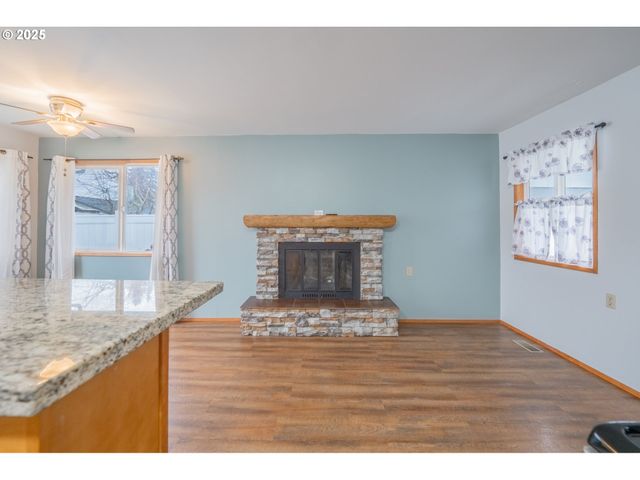 1470 PRINCETON Rd, Woodburn, OR 97071