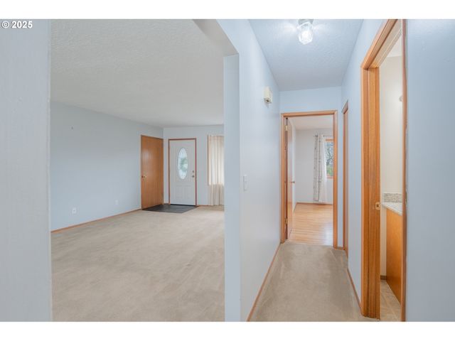 1470 PRINCETON Rd, Woodburn, OR 97071