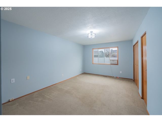 1470 PRINCETON Rd, Woodburn, OR 97071