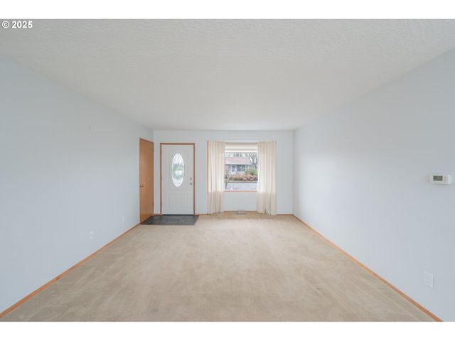 1470 PRINCETON Rd, Woodburn, OR 97071