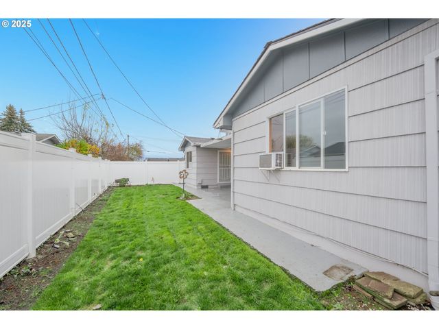 1470 PRINCETON Rd, Woodburn, OR 97071