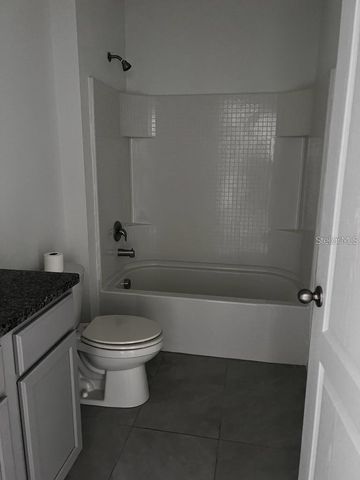 521 NICKEN GROVE, Davenport, FL 33837