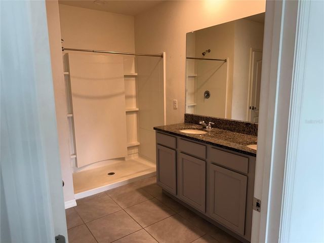 521 NICKEN GROVE, Davenport, FL 33837