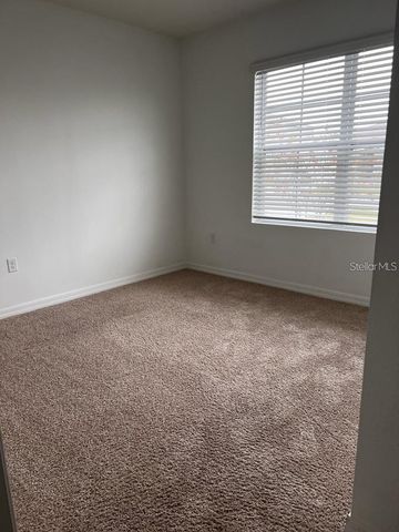 521 NICKEN GROVE, Davenport, FL 33837