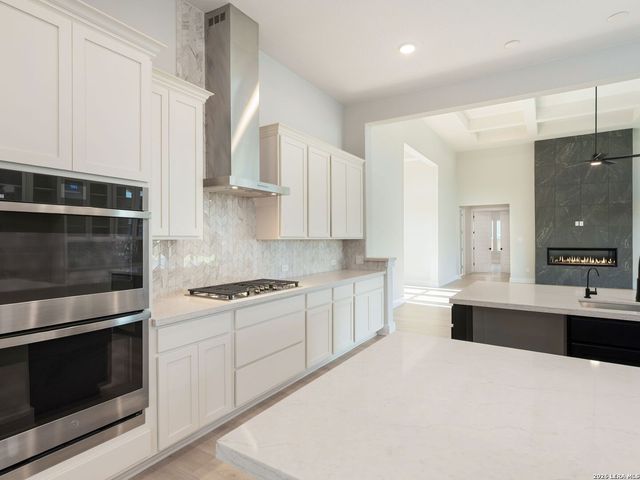 217 Poe Parkway, Castroville, TX 78009