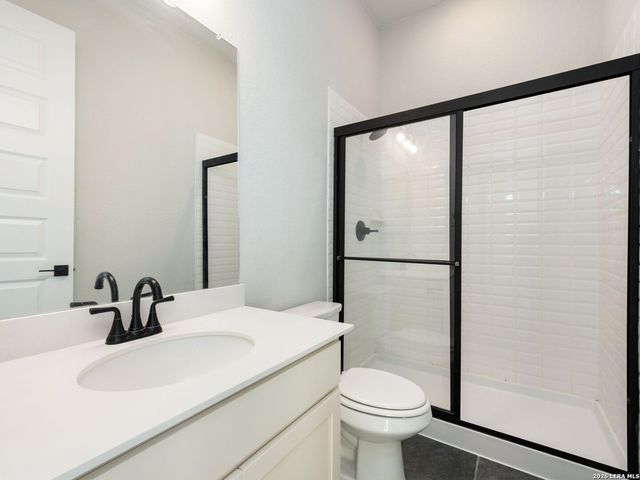 217 Poe Parkway, Castroville, TX 78009