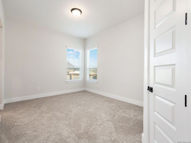 217 Poe Parkway, Castroville, TX 78009