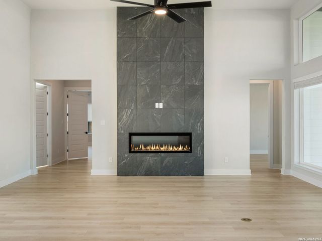 217 Poe Parkway, Castroville, TX 78009