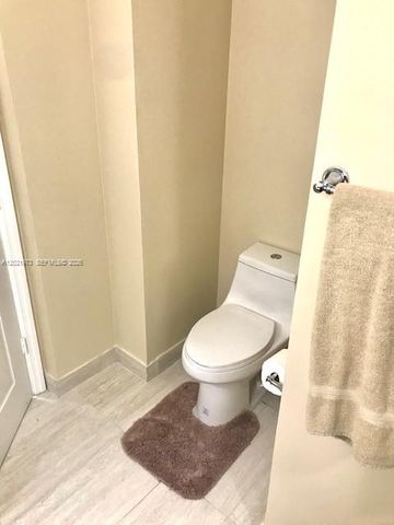 10850 NW 89th Ter 105-5, Doral, FL 33178