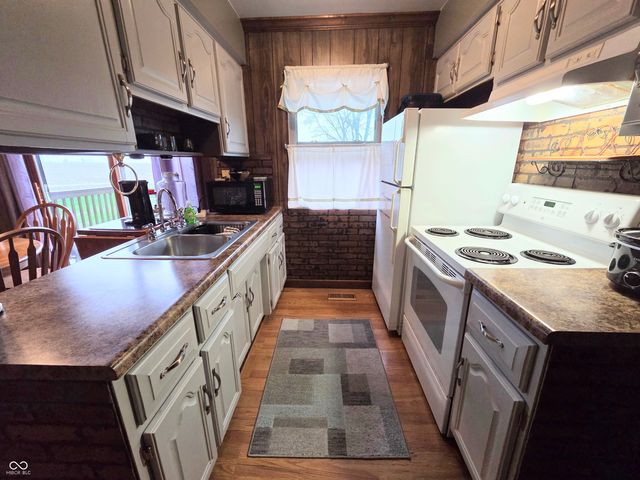 2740 E 250 S, Shelbyville, IN 46176