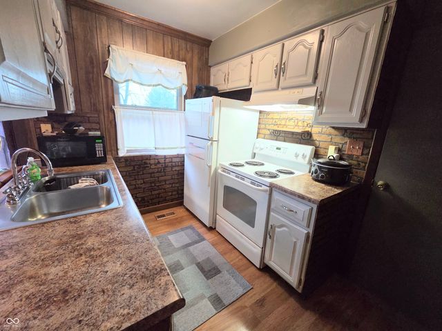 2740 E 250 S, Shelbyville, IN 46176