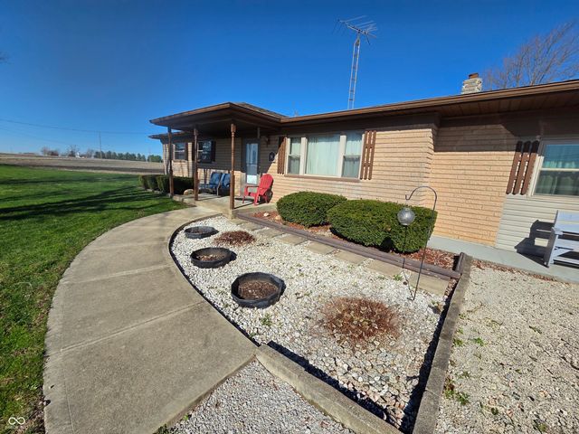 2740 E 250 S, Shelbyville, IN 46176