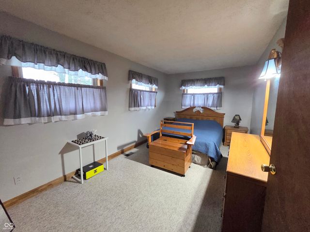 2740 E 250 S, Shelbyville, IN 46176