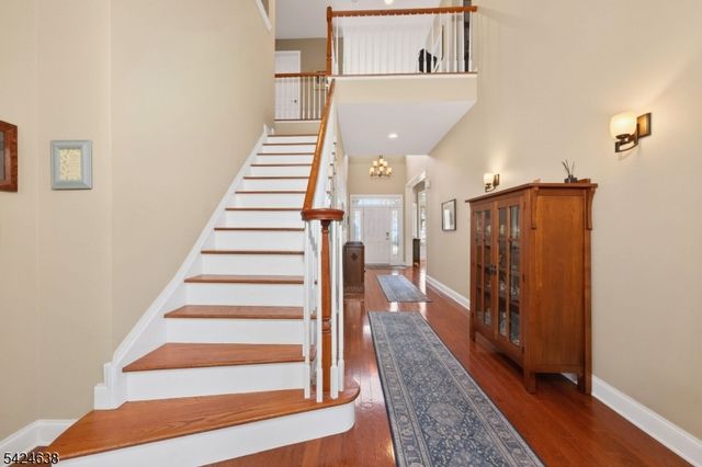 23 Schindler Ct, Franklin Twp., NJ 08873