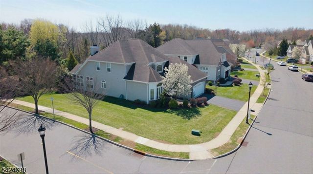 23 Schindler Ct, Franklin Twp., NJ 08873