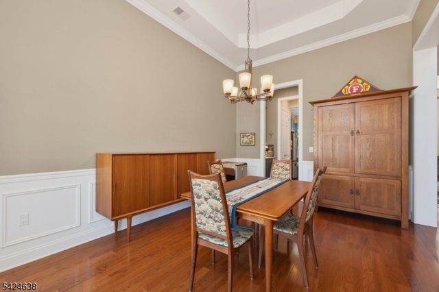 23 Schindler Ct, Franklin Twp., NJ 08873